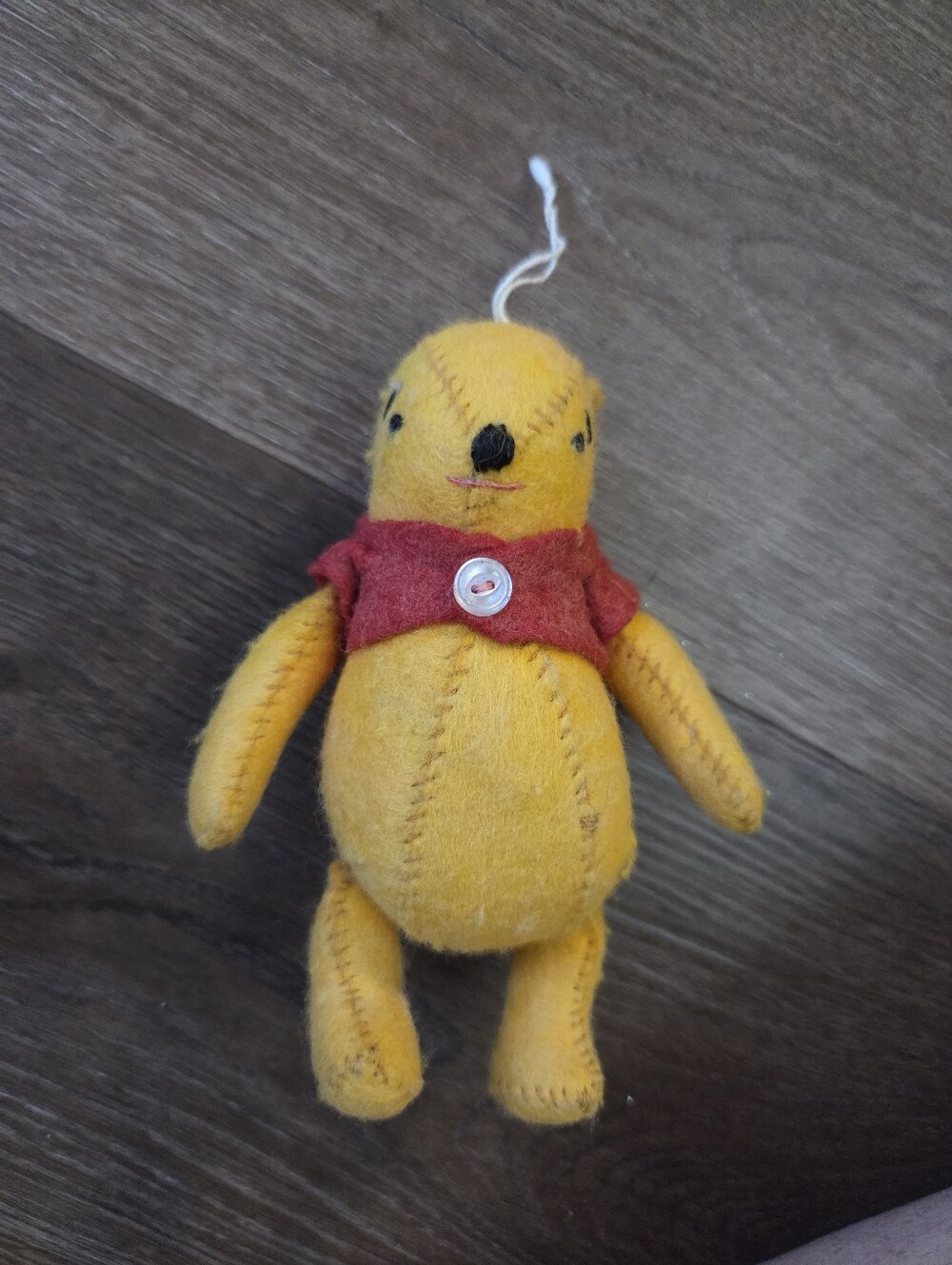 Vintage Mini Hand Made Felt Stuffed Winnie the Pooh Hanging Plush Stuffed Animal